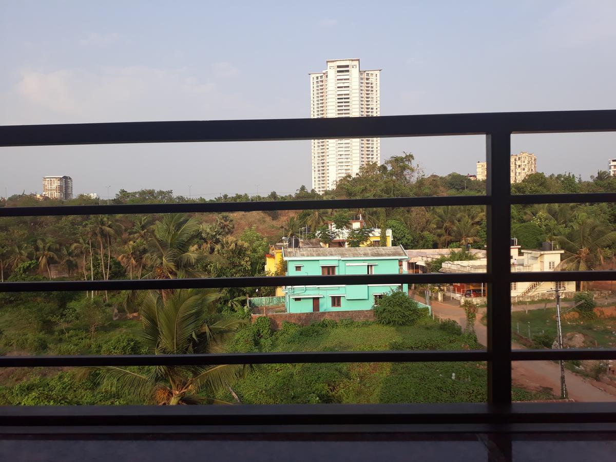 Aikya Lejlighed Mangalore Eksteriør billede